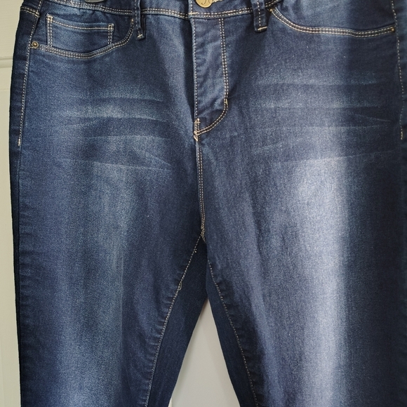 Royalty Dark Wash High Waisted Skinny jeans 16 - Picture 2 of 8